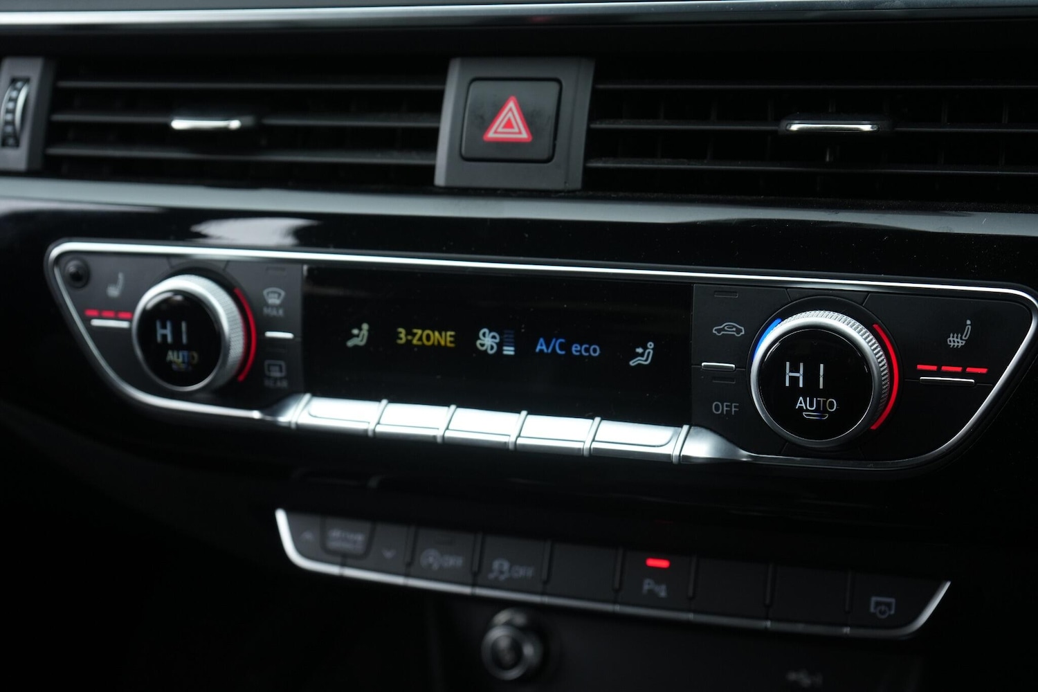 Used Audi A4 2019 for sale - 76521856: Photo 25