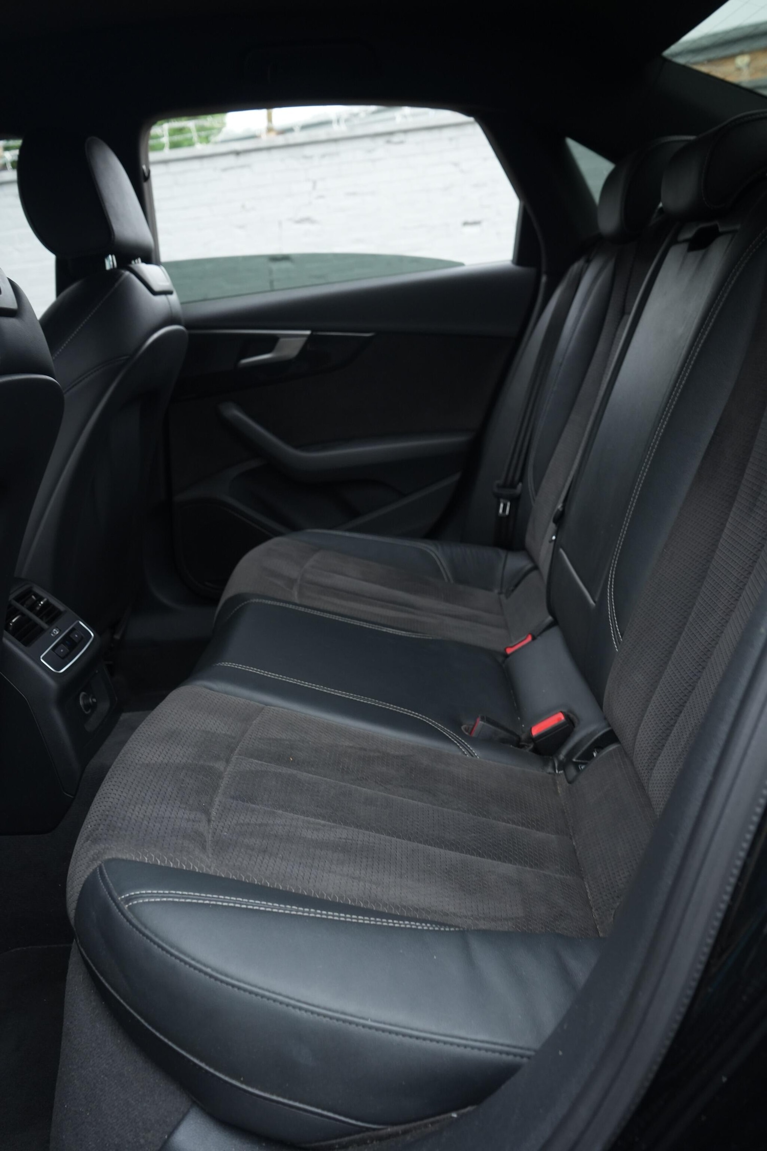 Used Audi A4 2019 for sale - 76521856: Photo 40