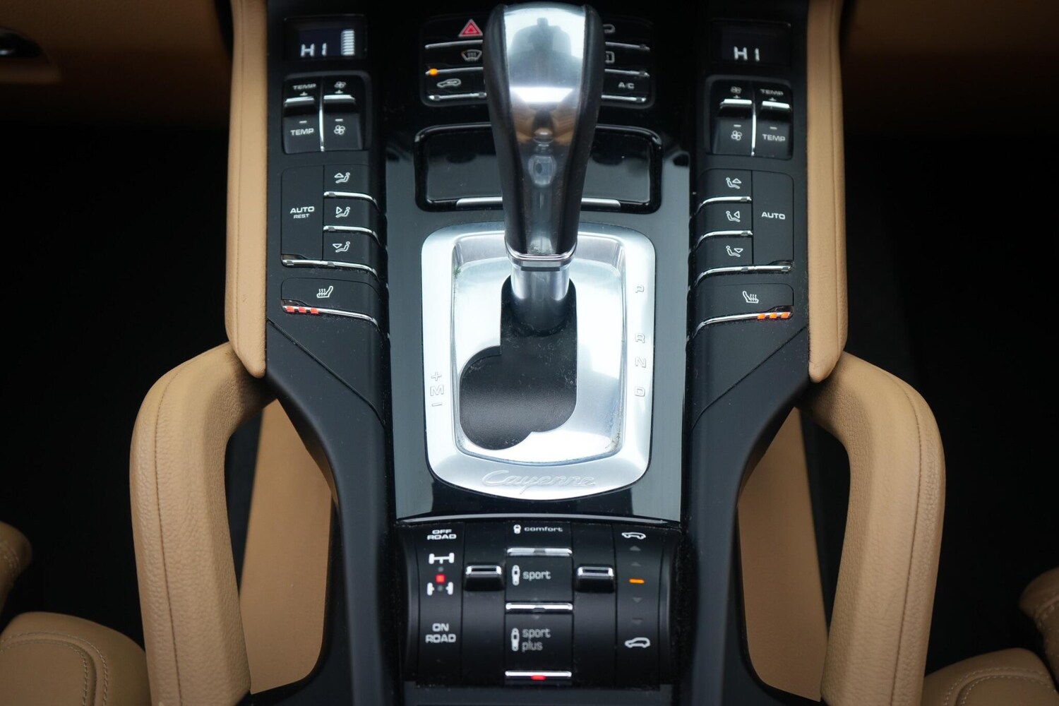 Used Porsche Cayenne 2016 for sale - 77646850: Photo 39