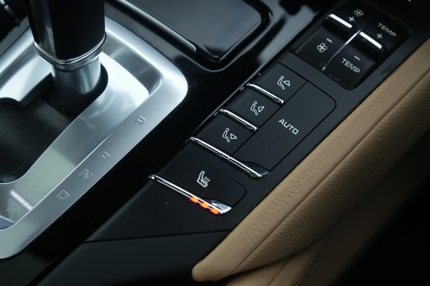 Used Porsche Cayenne 2016 for sale - 77646850: Photo 41