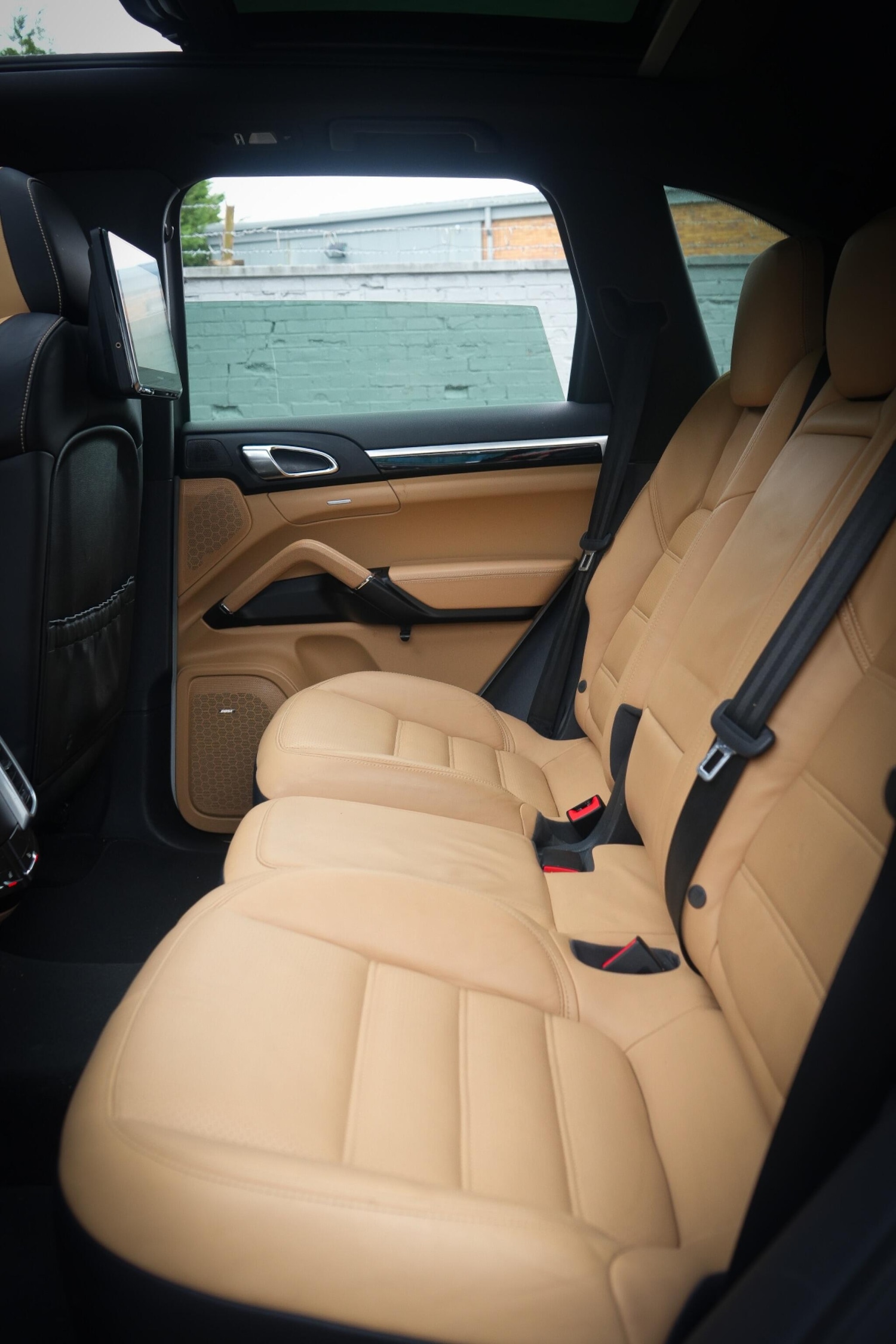 Used Porsche Cayenne 2016 for sale - 77646850: Photo 50