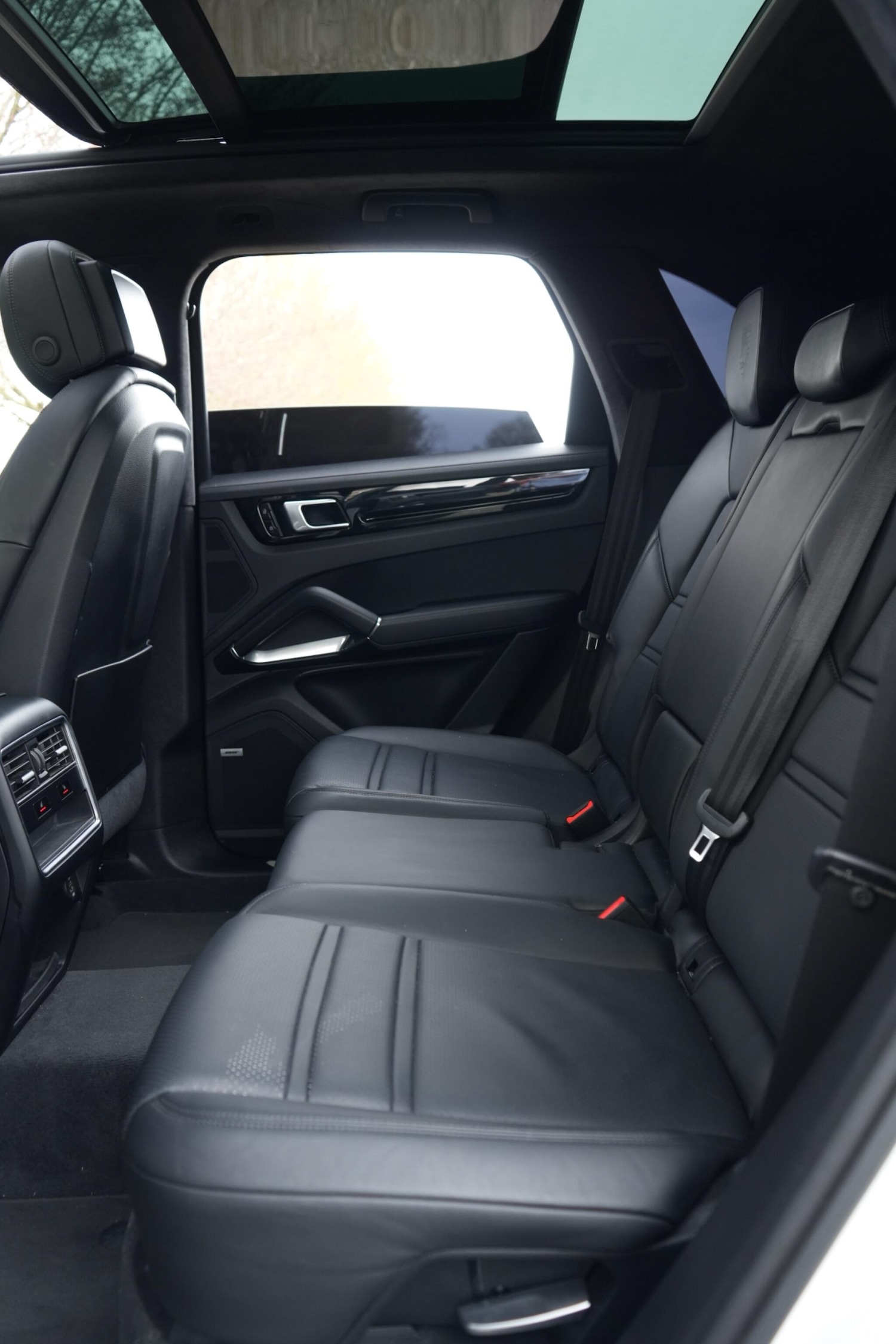 Used Porsche Cayenne 2019 for sale - 77993870: Photo 64