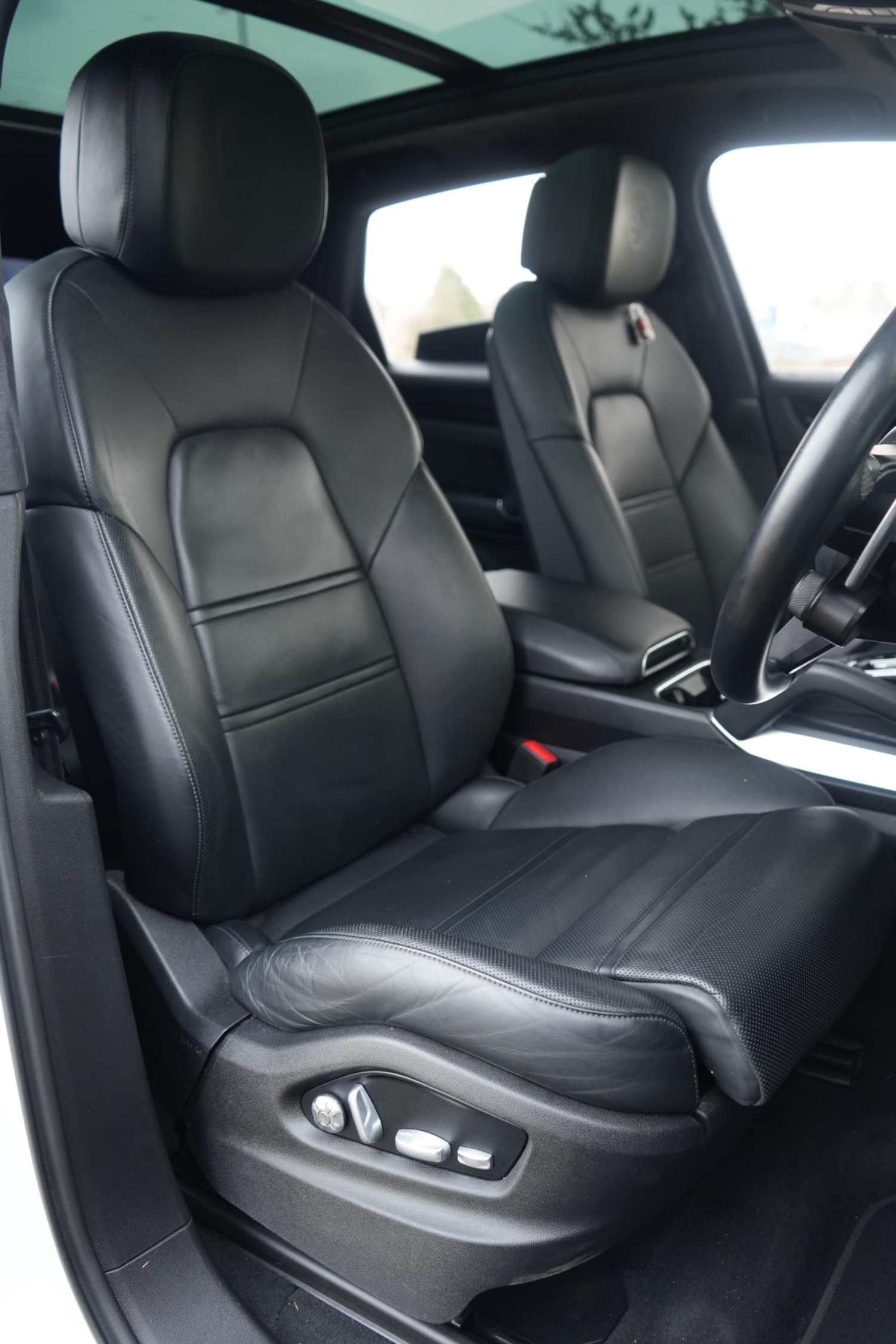 Used Porsche Cayenne 2019 for sale - 77993870: Photo 65