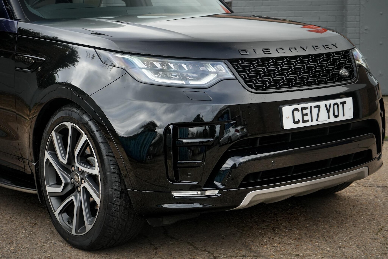 Used Land Rover Discovery 2017 for sale - 76522289: Photo 16