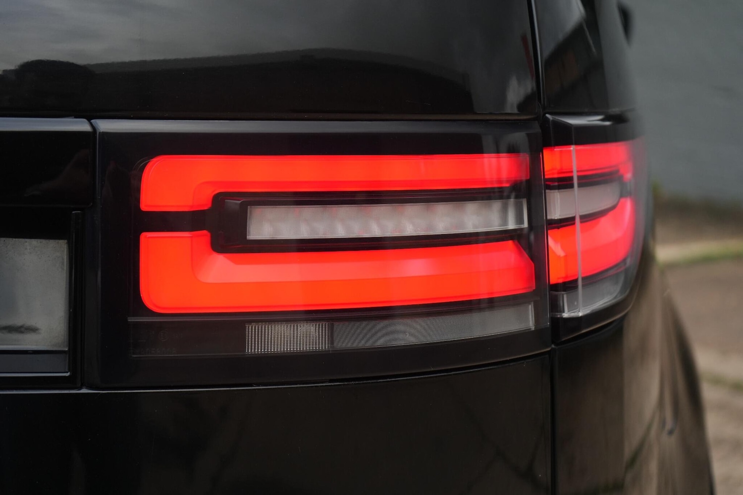 Used Land Rover Discovery 2017 for sale - 76522289: Photo 22