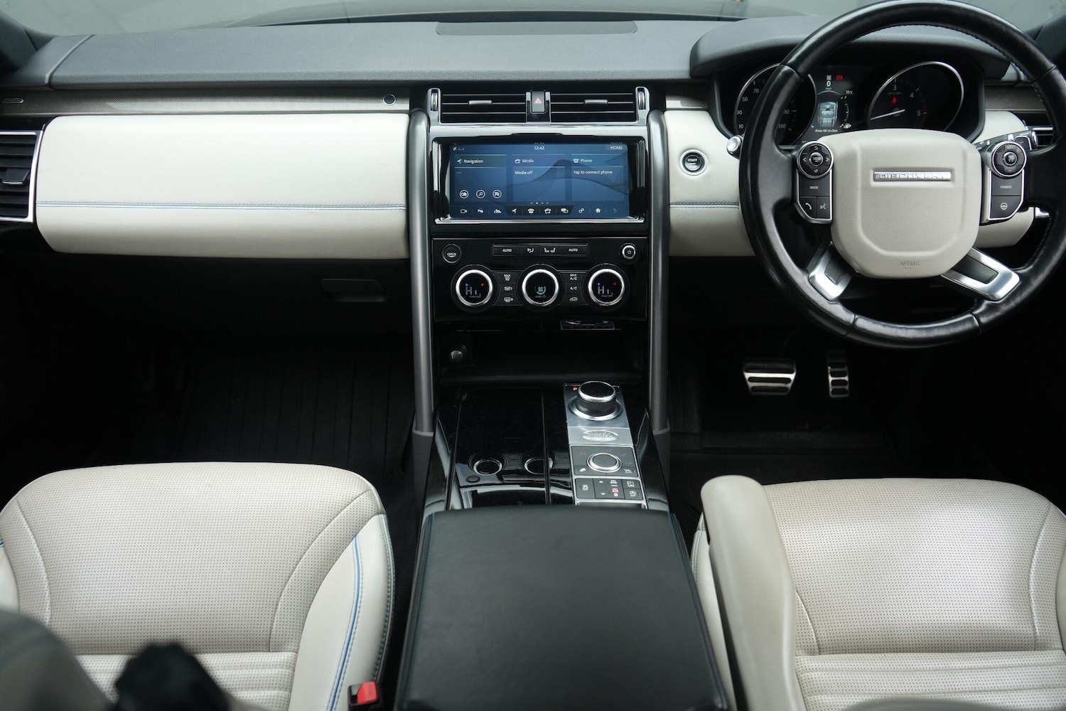 Used Land Rover Discovery 2017 for sale - 76522289: Photo 28