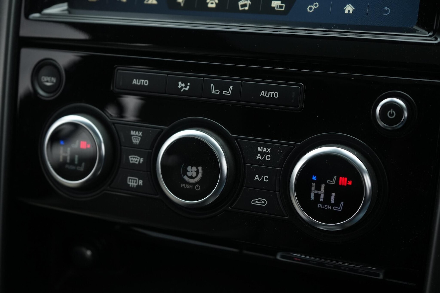 Used Land Rover Discovery 2017 for sale - 76522289: Photo 33