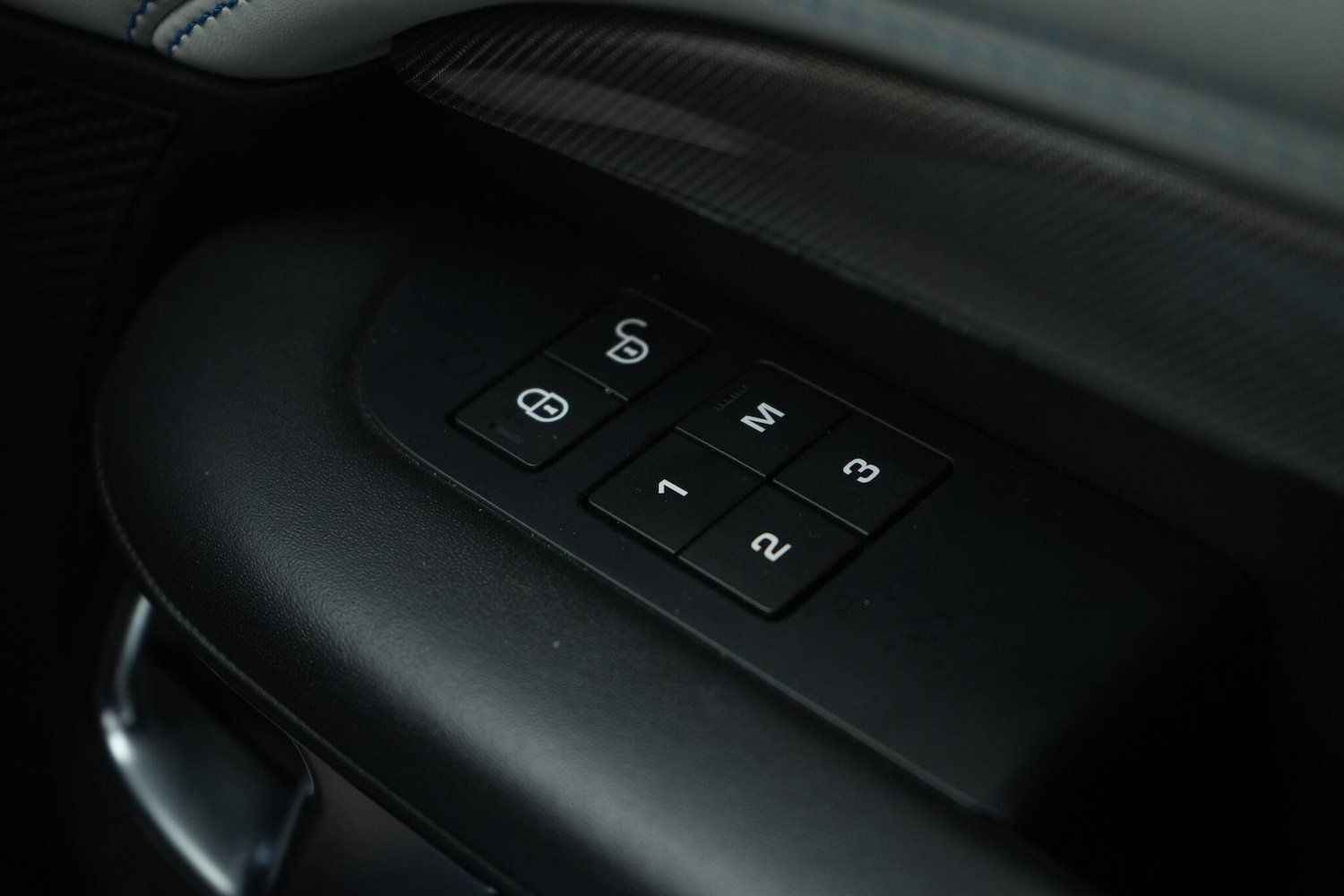 Used Land Rover Discovery 2017 for sale - 76522289: Photo 45