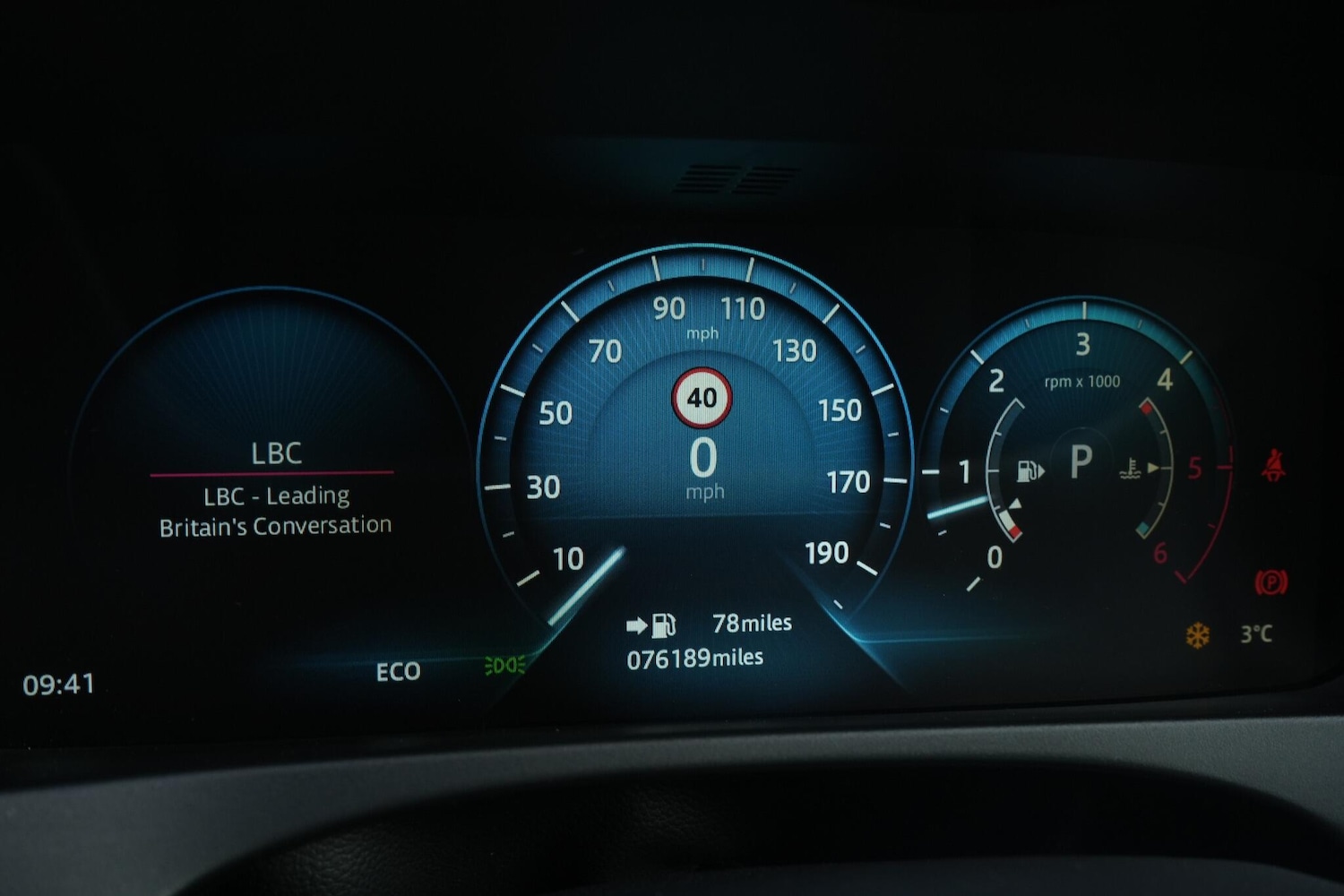 Used Jaguar F-Pace 2016 for sale - 76832672: Photo 15