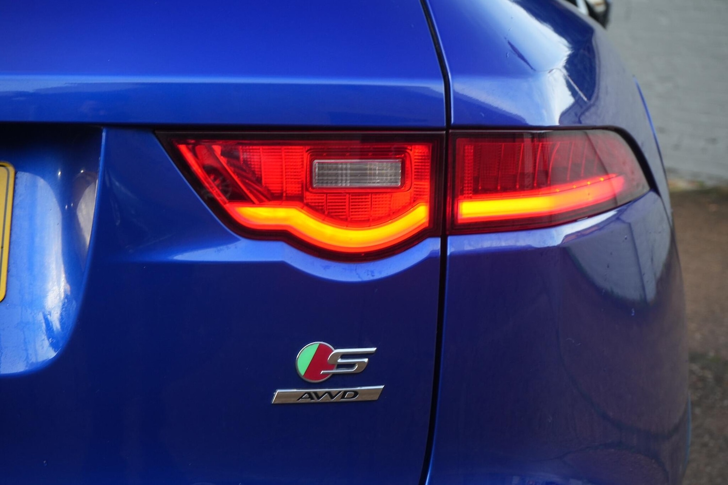 Used Jaguar F-Pace 2016 for sale - 76832672: Photo 28