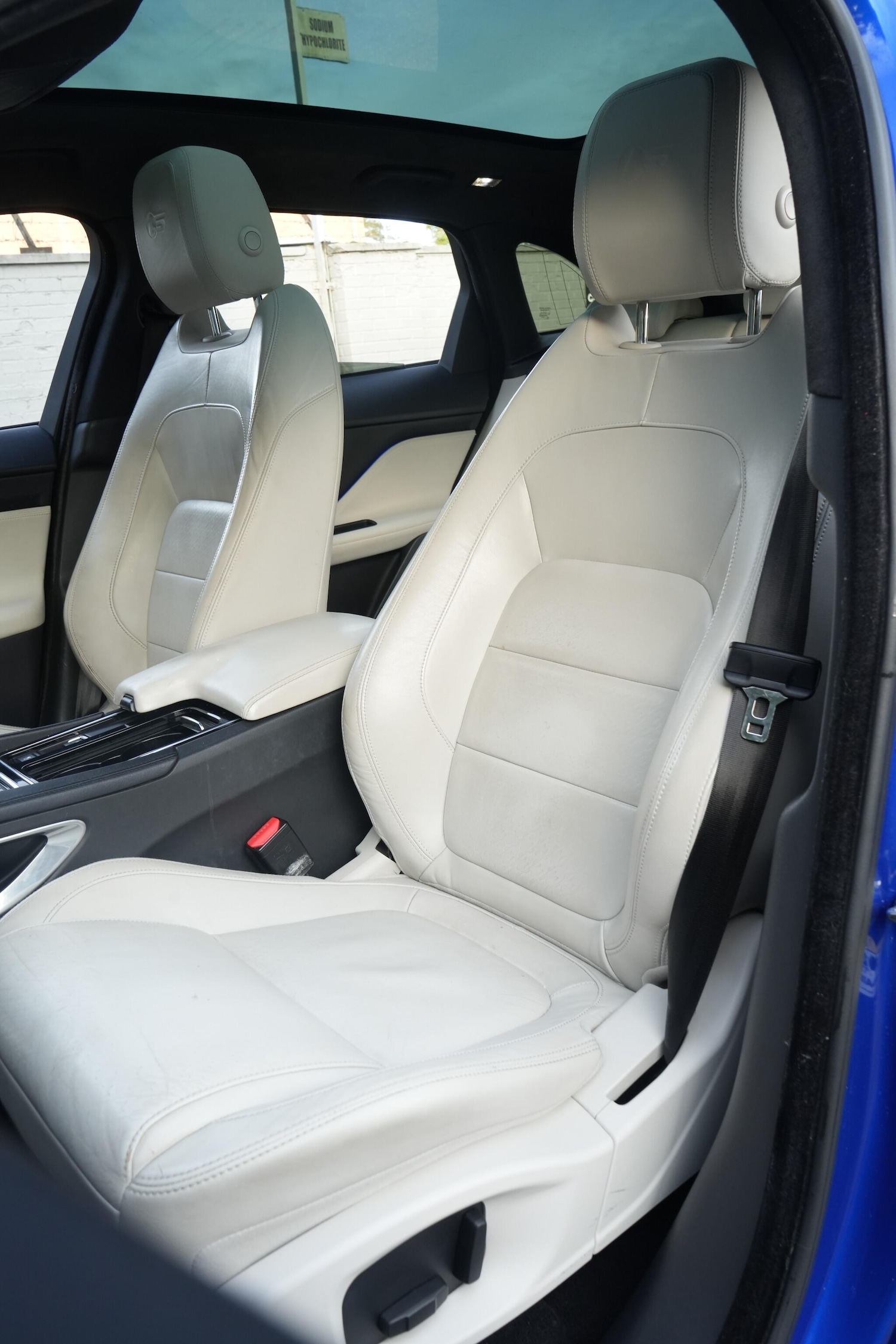 Used Jaguar F-Pace 2016 for sale - 76832672: Photo 41