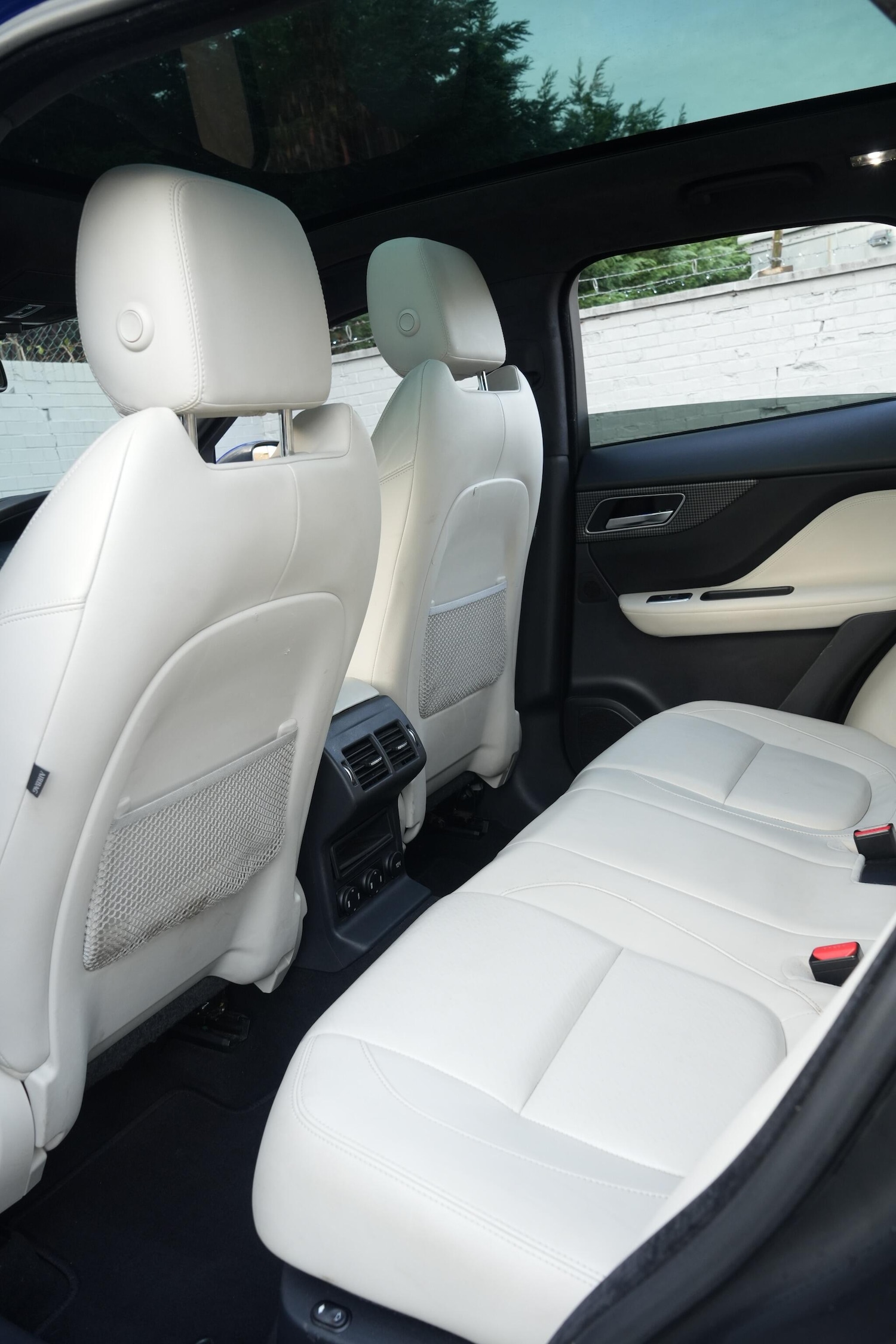 Used Jaguar F-Pace 2016 for sale - 76832672: Photo 45