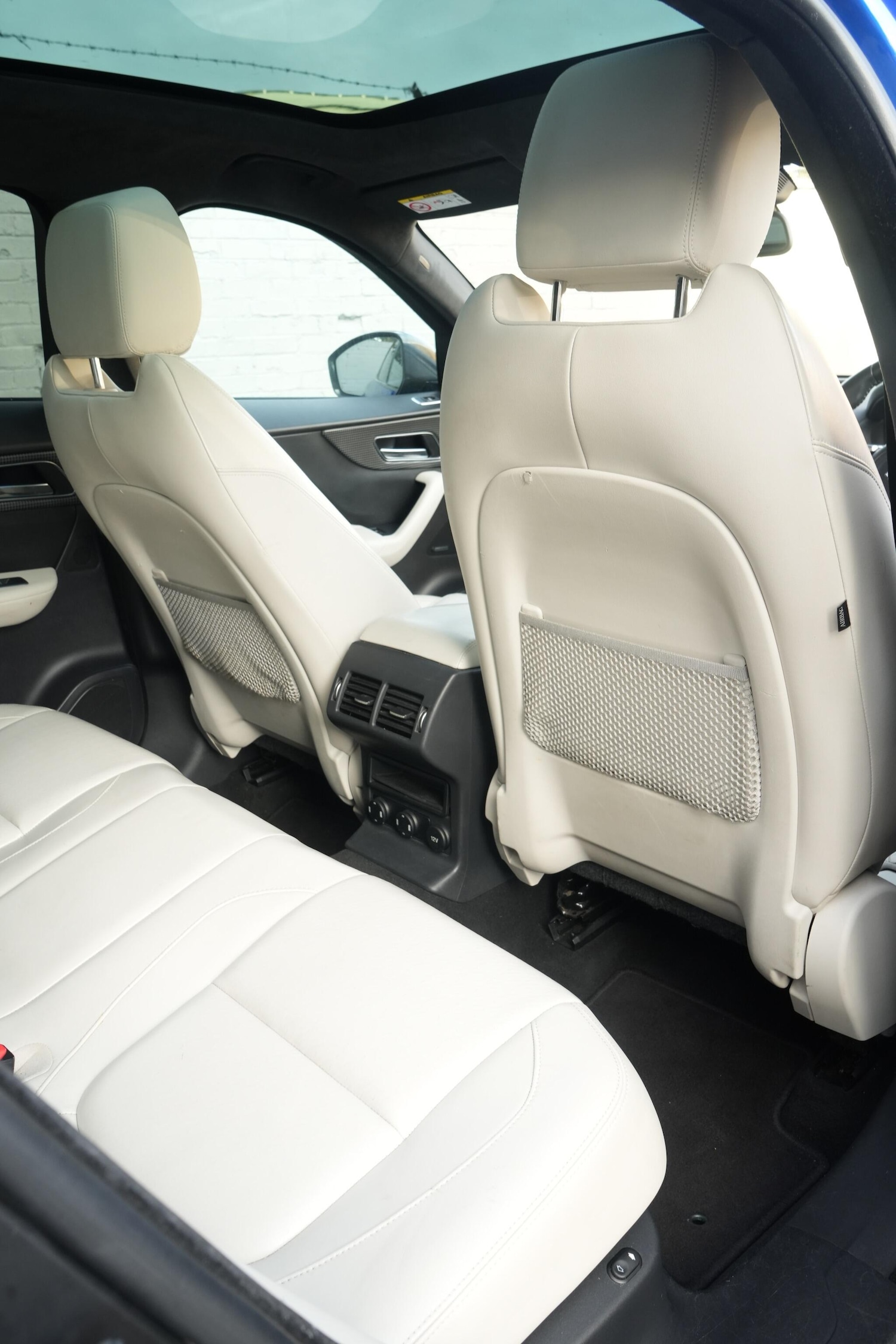 Used Jaguar F-Pace 2016 for sale - 76832672: Photo 46