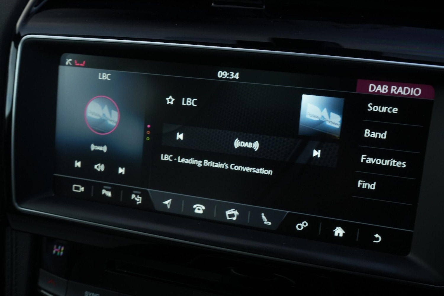 Used Jaguar F-Pace 2016 for sale - 76832672: Photo 49