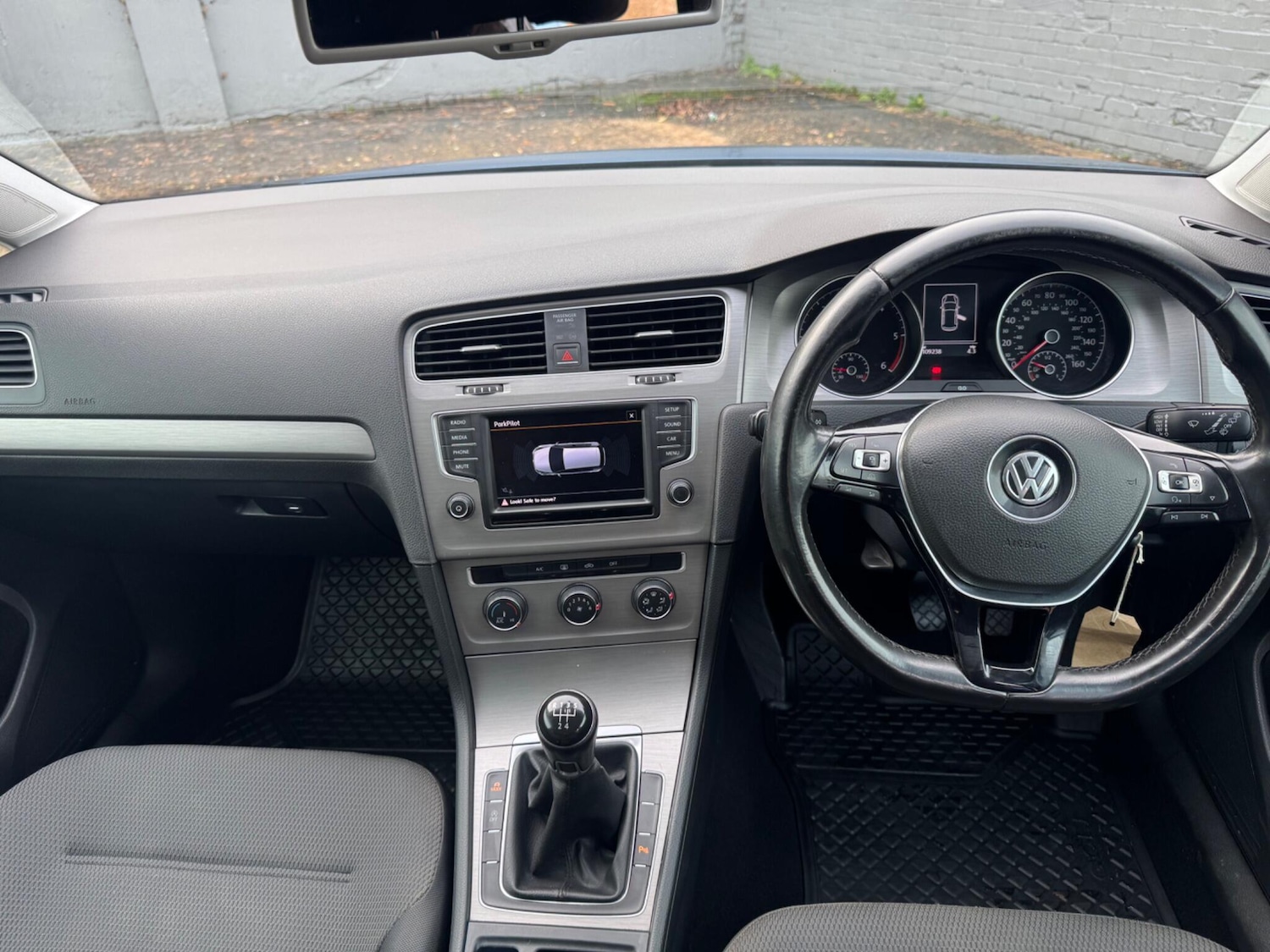 Used Volkswagen Golf 2015 for sale - 76562320: Photo 17