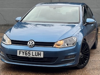 Used Volkswagen Golf 2015 for sale - 76562320: Photo