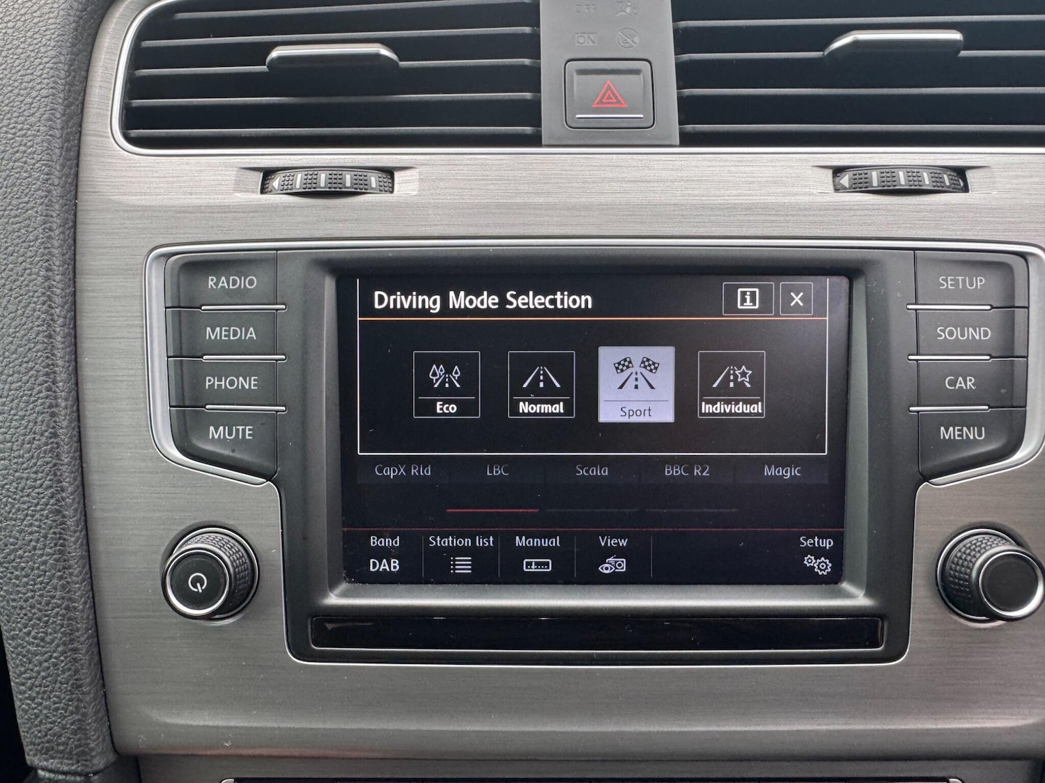 Used Volkswagen Golf 2015 for sale - 76562320: Photo 23