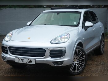 Used Porsche Cayenne 2017 for sale - 77387664: Photo