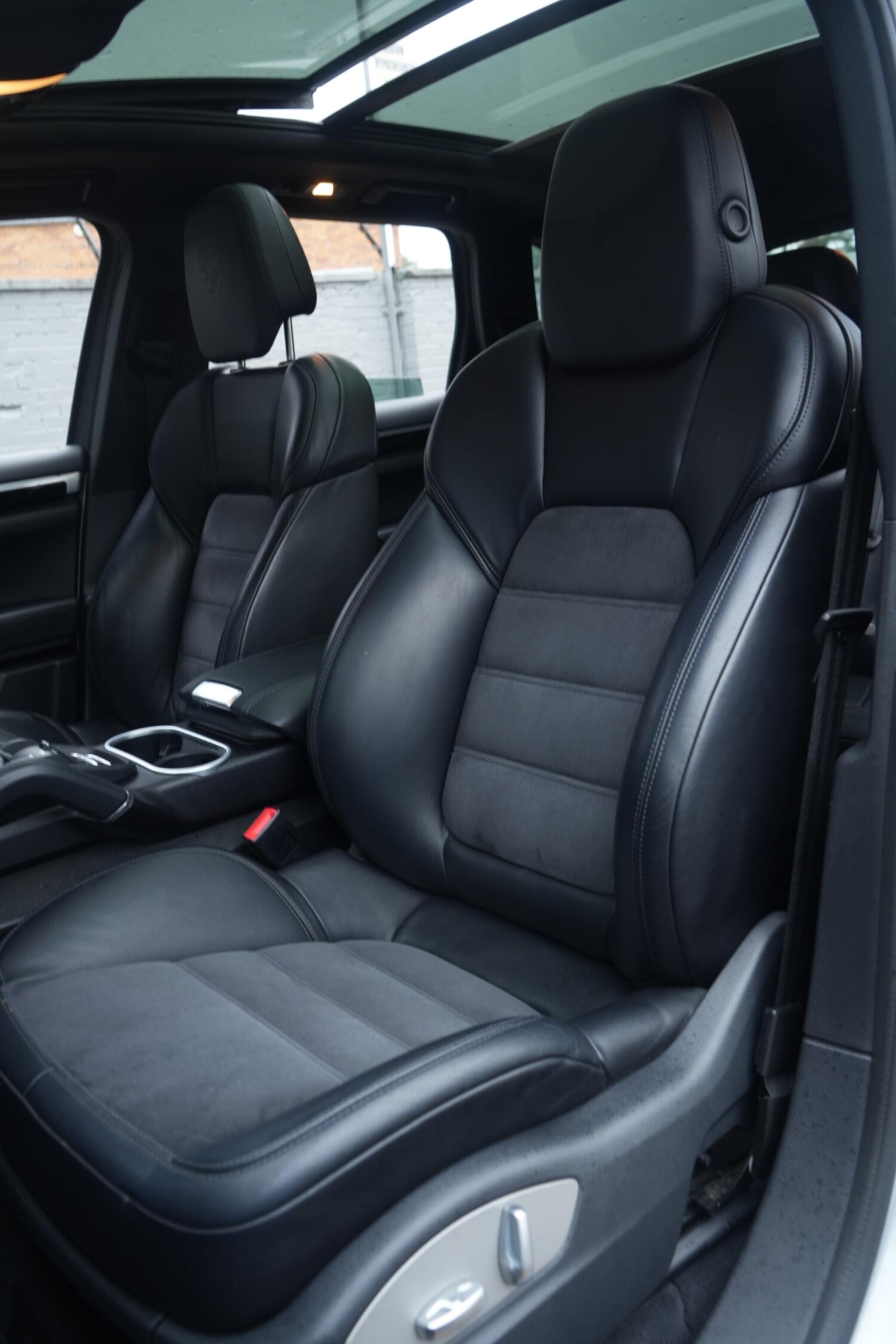 Used Porsche Cayenne 2017 for sale - 77387664: Photo 42