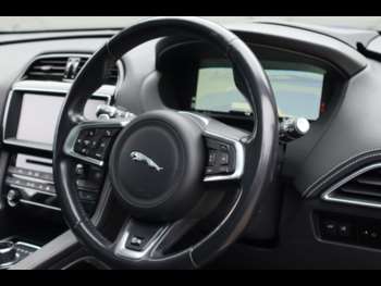 Used Jaguar F-Pace 2017 for sale - 74686428: Photo