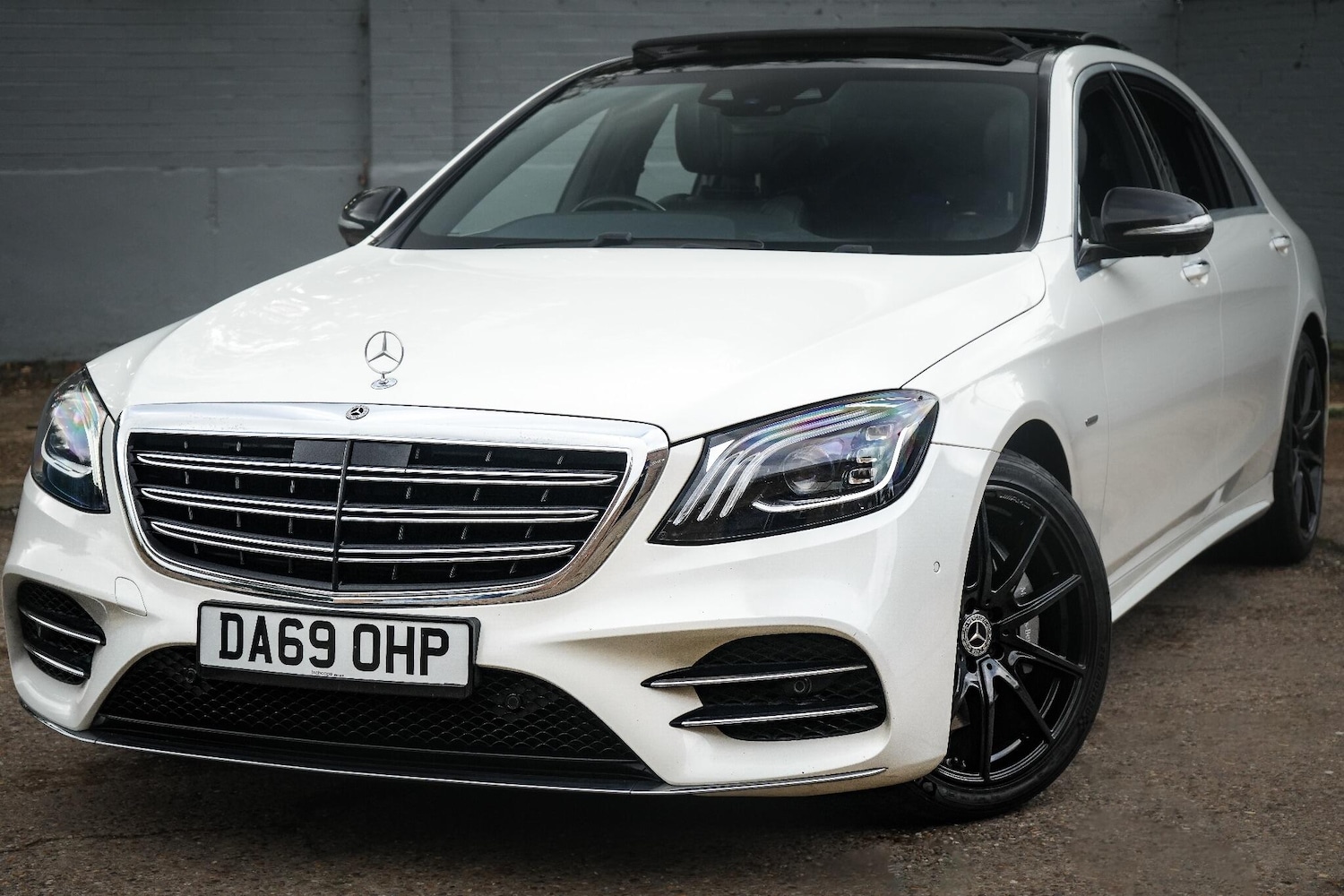 Used Mercedes-Benz S Class 2019 for sale - 76562304: Photo 1