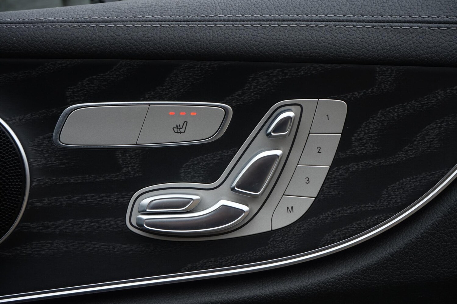 Used Mercedes-Benz E Class for sale - 77808031: Photo 30