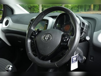 Used Toyota AYGO 2019 for sale - 78548481: Photo