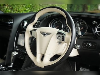 Used Bentley Flying Spur 2017 for sale - 79565289: Photo