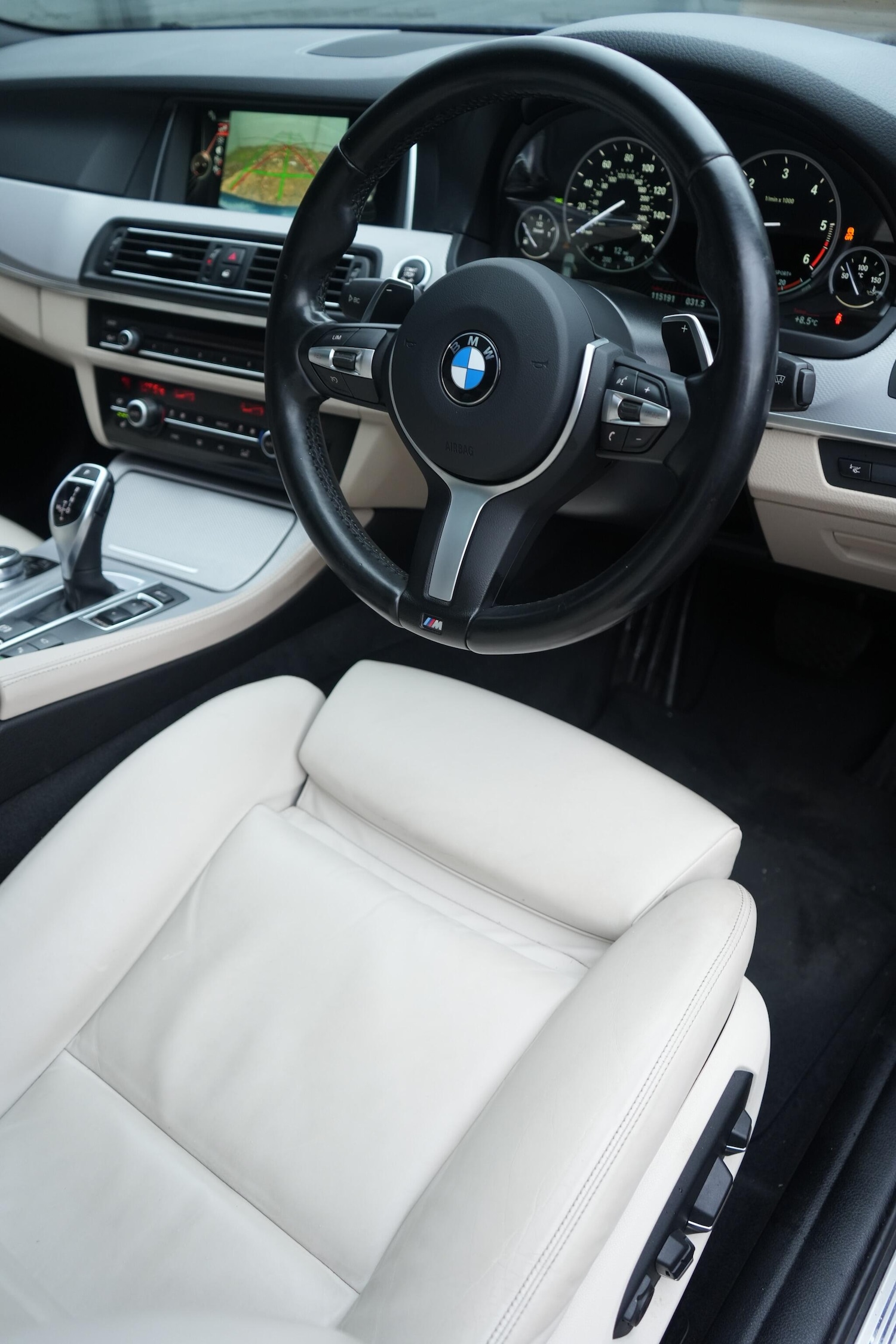 Used BMW 5 Series 2015 for sale - 76823519: Photo 42