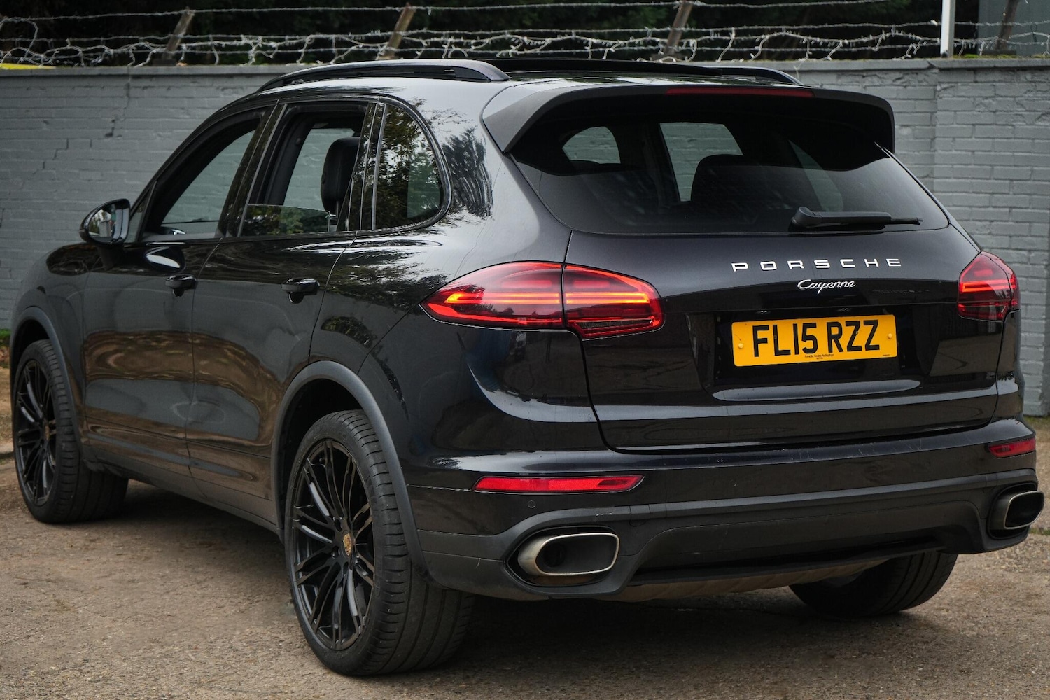 Used Porsche Cayenne 2015 for sale - 76995743: Photo 17