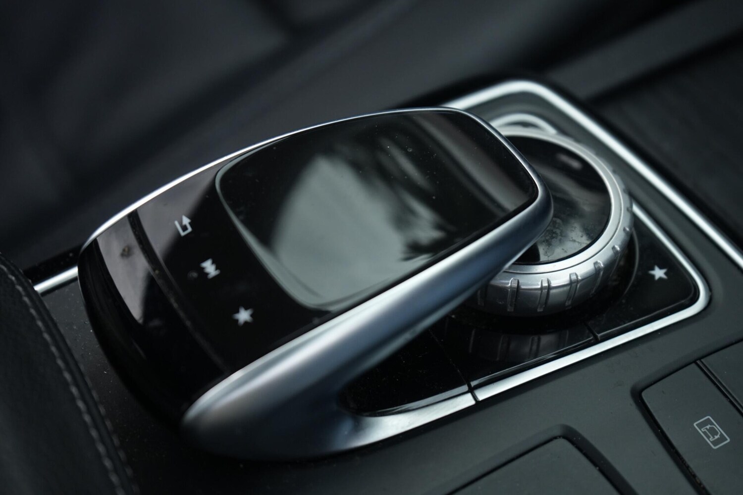 Used Mercedes-Benz GLE 2018 for sale - 77598472: Photo 35