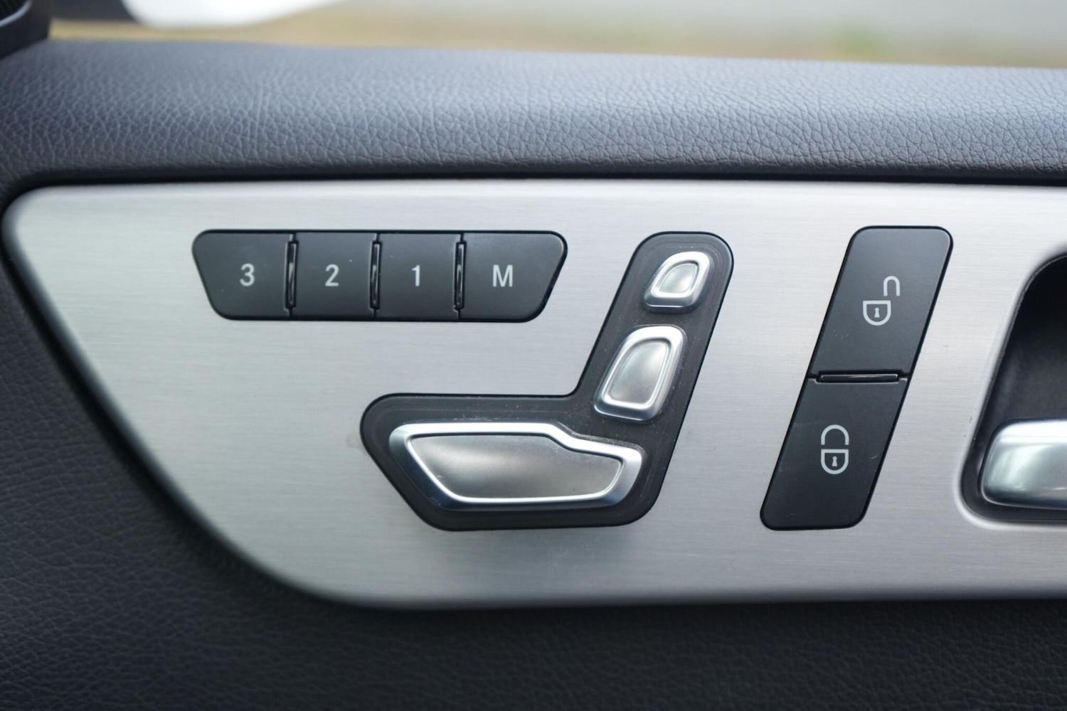 Used Mercedes-Benz GLE 2018 for sale - 77598472: Photo 5