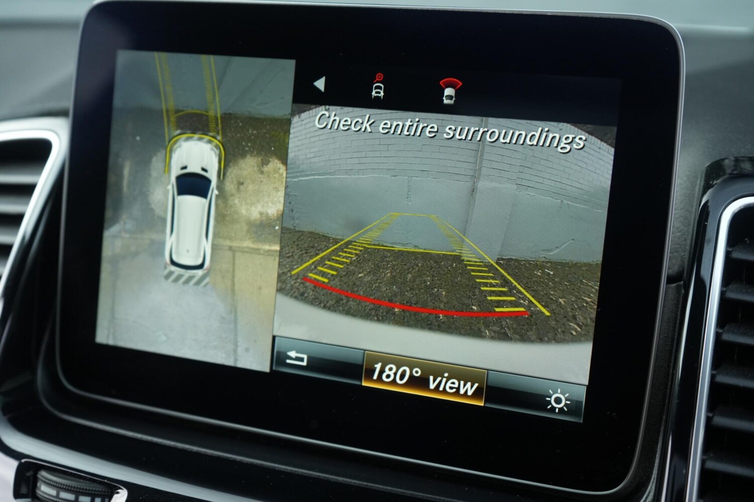 Used Mercedes-Benz GLE 2018 for sale - 77598472: Photo 8