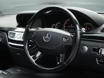 Used Mercedes-Benz S-Class 2007 for sale - 76159057: Photo 2