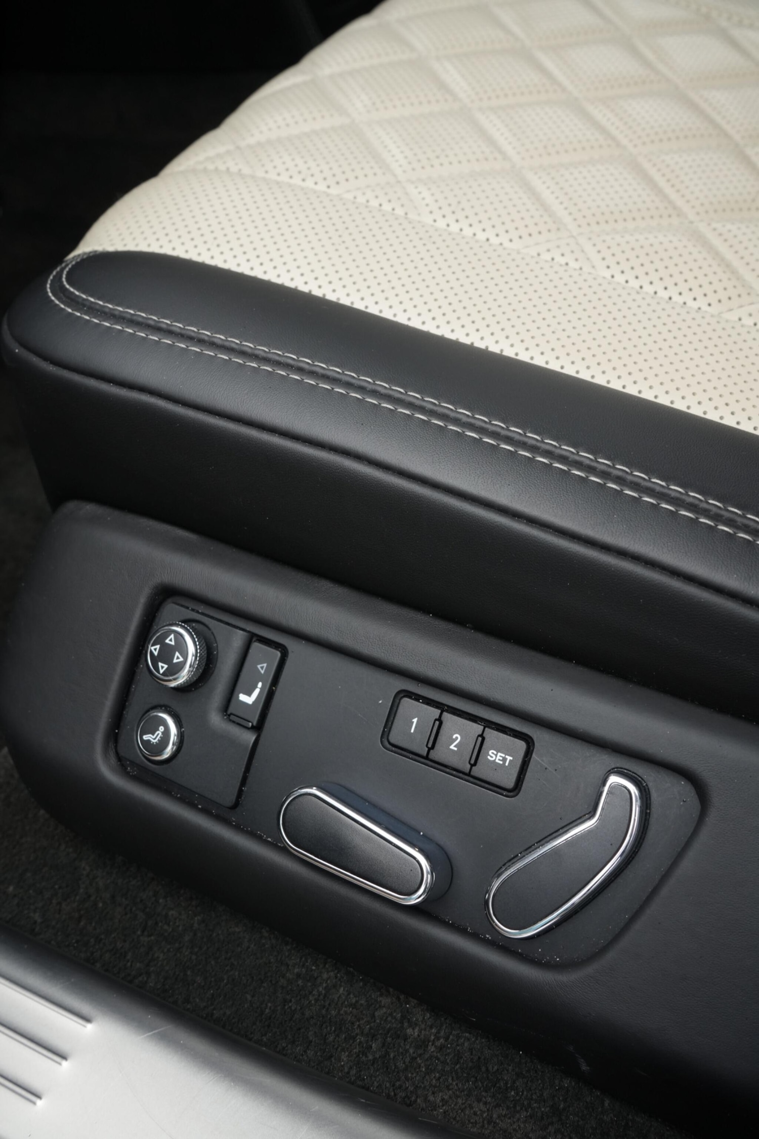 Used Bentley Flying Spur 2017 for sale - 76991172: Photo 7