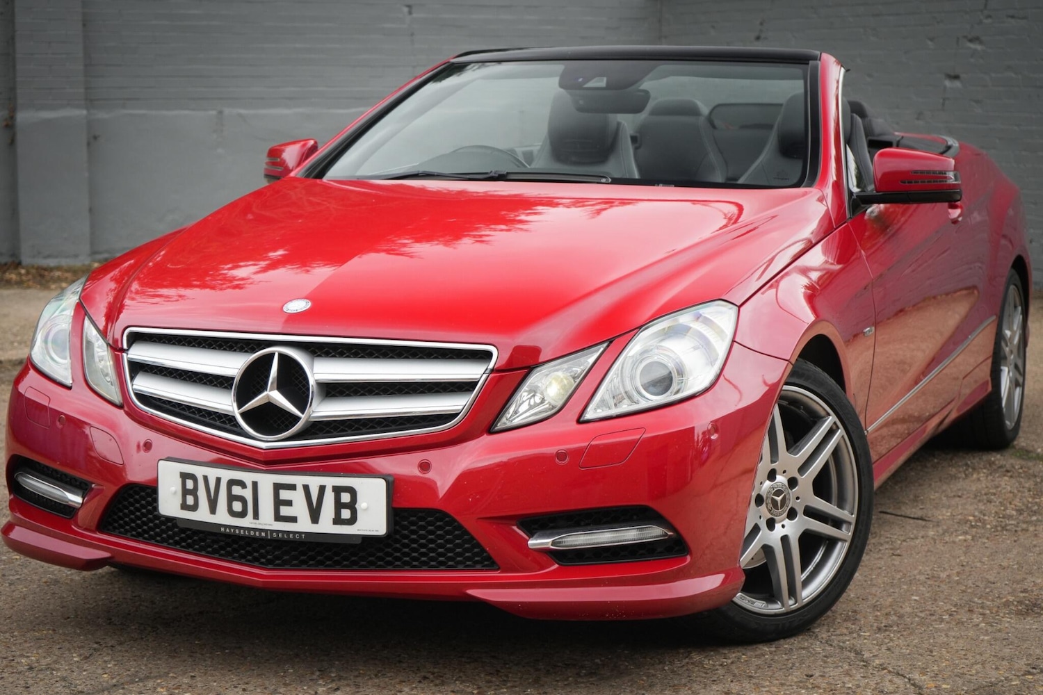 Used Mercedes-Benz E Class 2011 for sale - 76361511: Photo 1