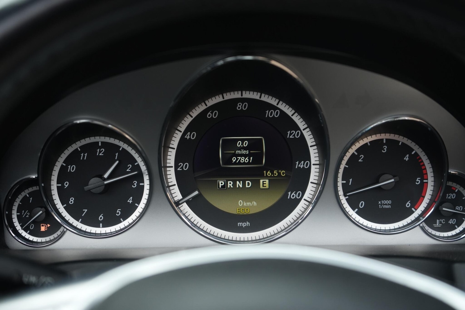 Used Mercedes-Benz E Class 2011 for sale - 76361511: Photo 29