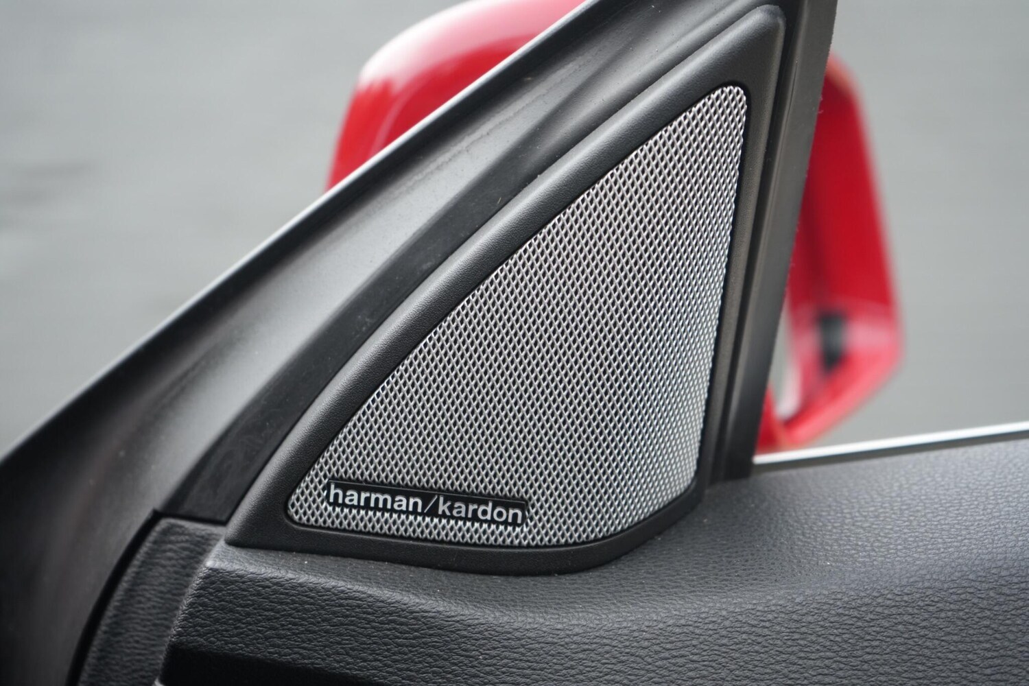 Used Mercedes-Benz E Class 2011 for sale - 76361511: Photo 4