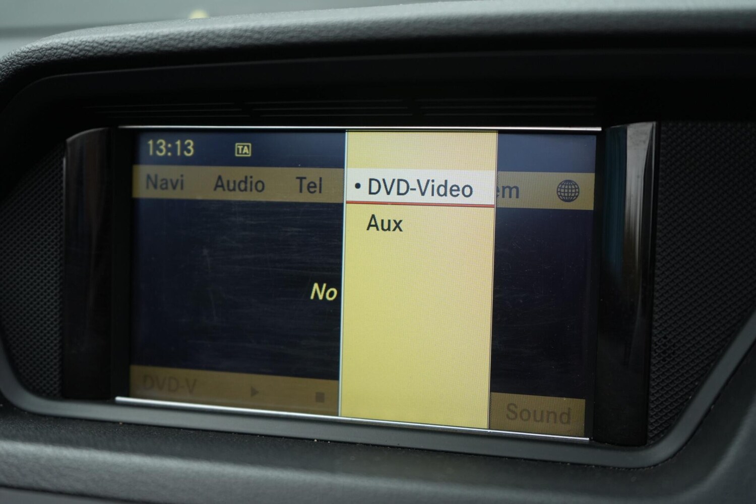 Used Mercedes-Benz E Class 2011 for sale - 76361511: Photo 47