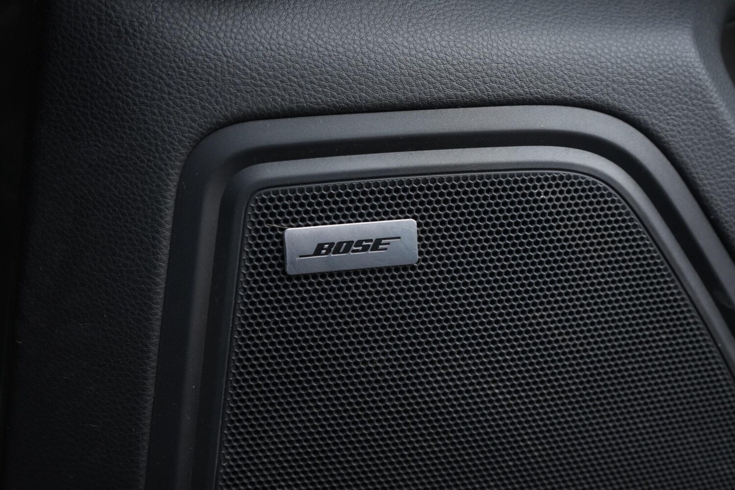 Used Porsche Macan for sale - 77611582: Photo 35