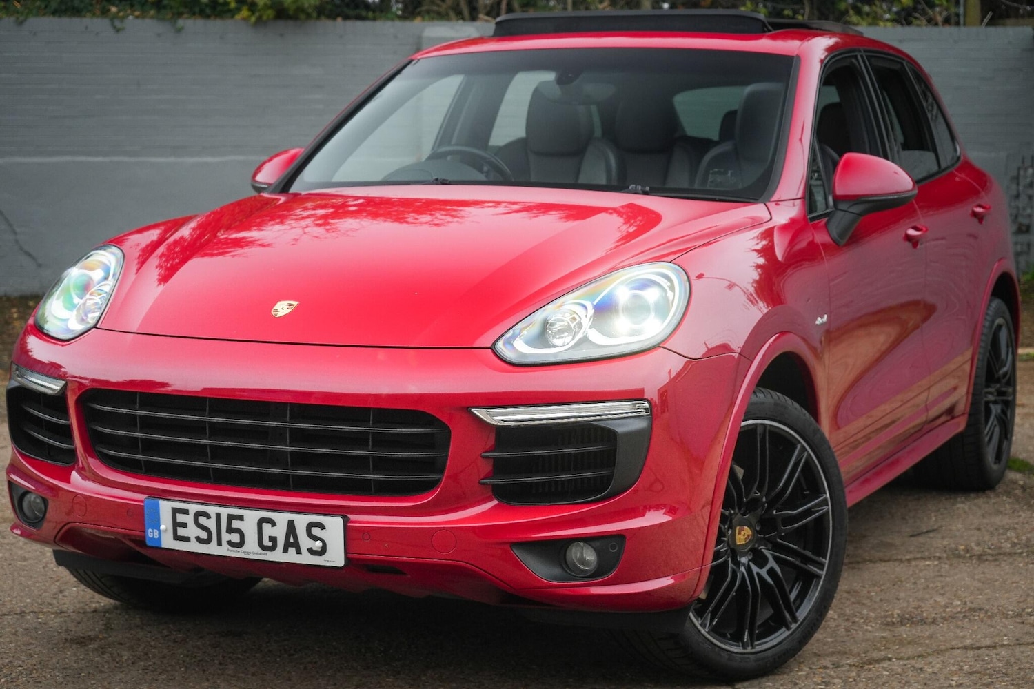 Used Porsche Cayenne 2015 for sale - 76522128: Photo 1