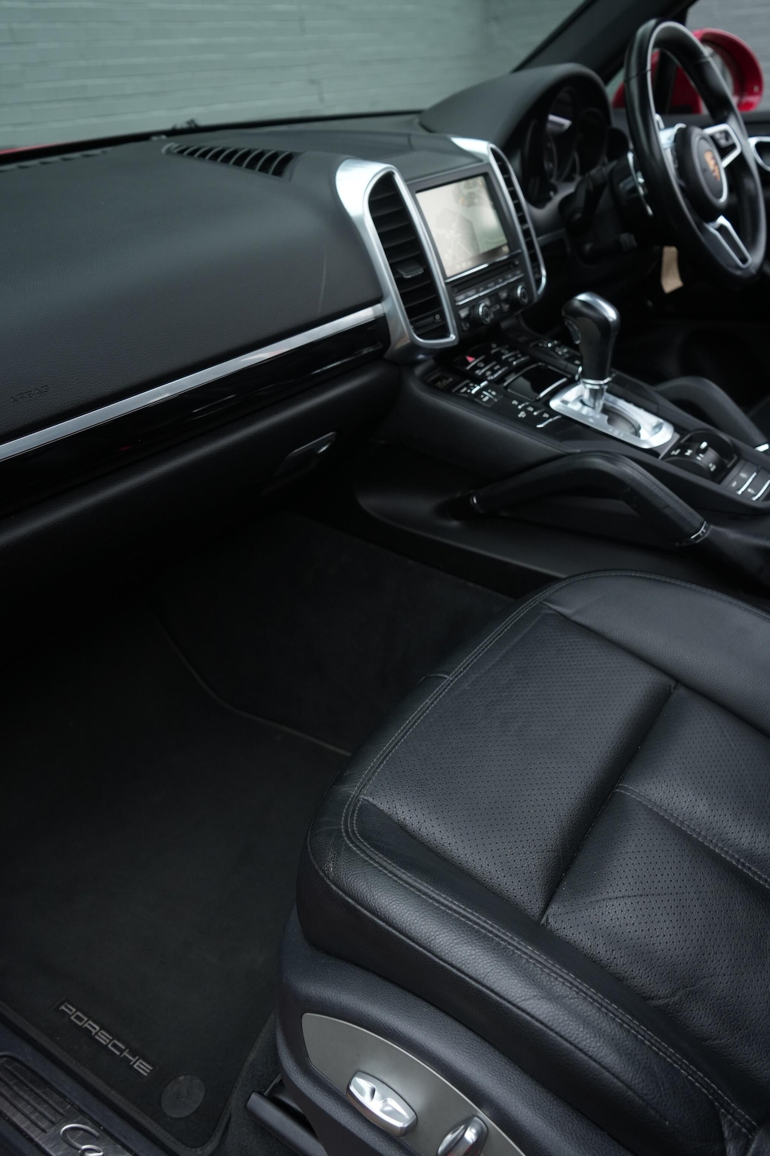 Used Porsche Cayenne 2015 for sale - 76522128: Photo 26