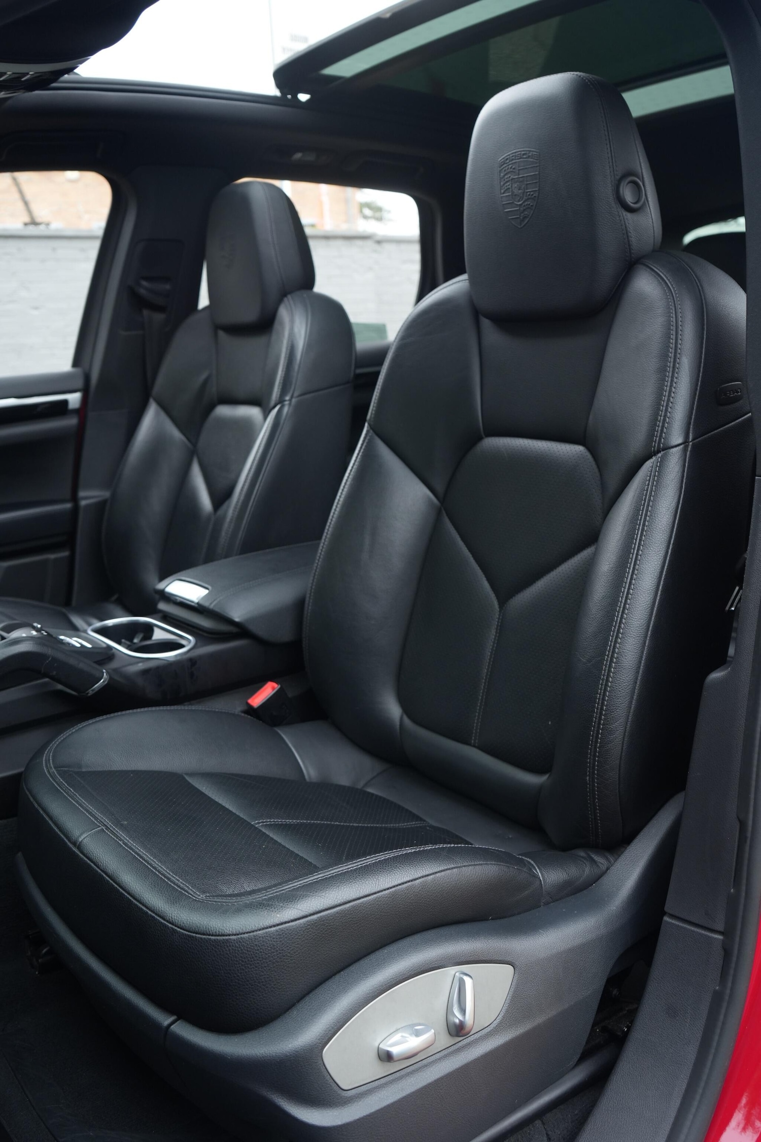 Used Porsche Cayenne 2015 for sale - 76522128: Photo 39