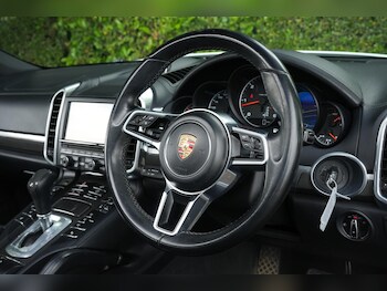Used Porsche Cayenne 2015 for sale - 78648798: Photo