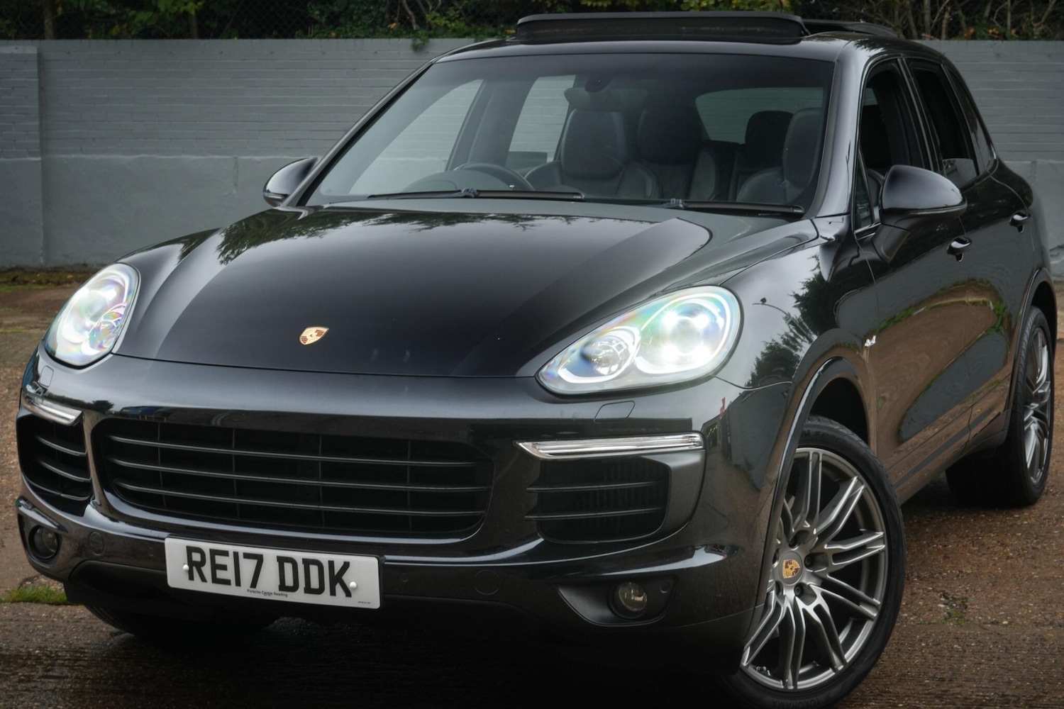 Used Porsche Cayenne 2017 for sale - 76270840: Photo 1