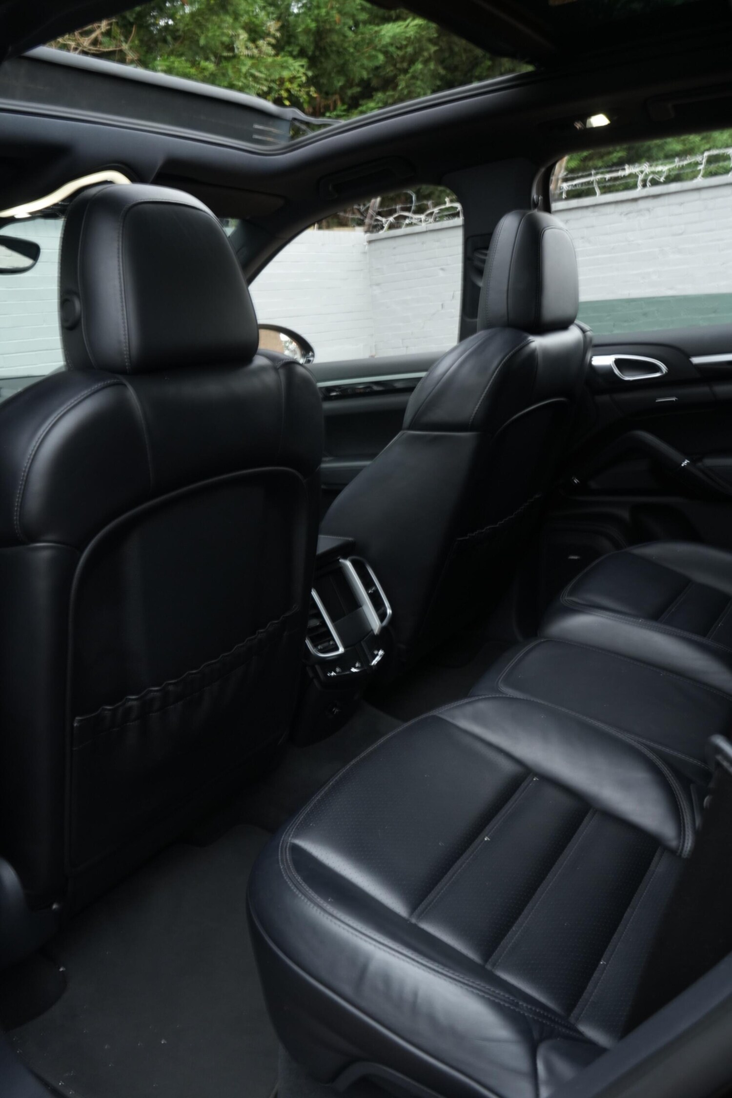 Used Porsche Cayenne 2017 for sale - 76270840: Photo 46