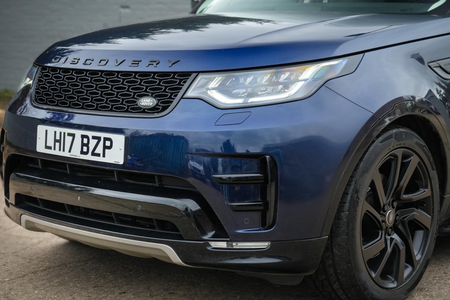 Used Land Rover Discovery 2017 for sale - 77958400: Photo 16