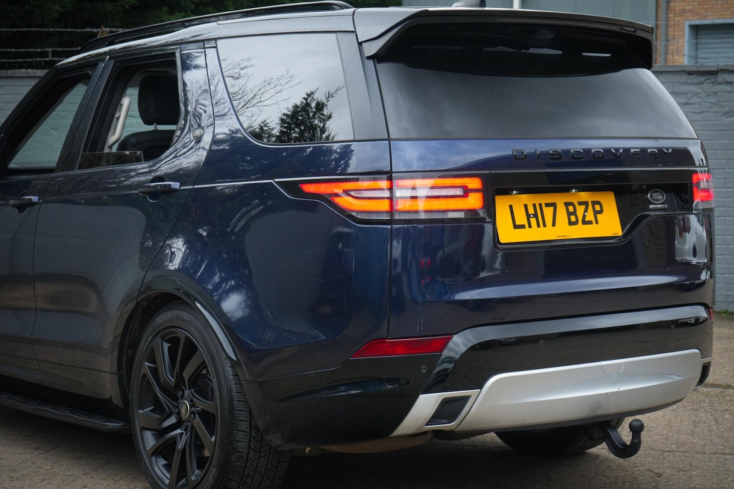 Used Land Rover Discovery 2017 for sale - 77958400: Photo 24