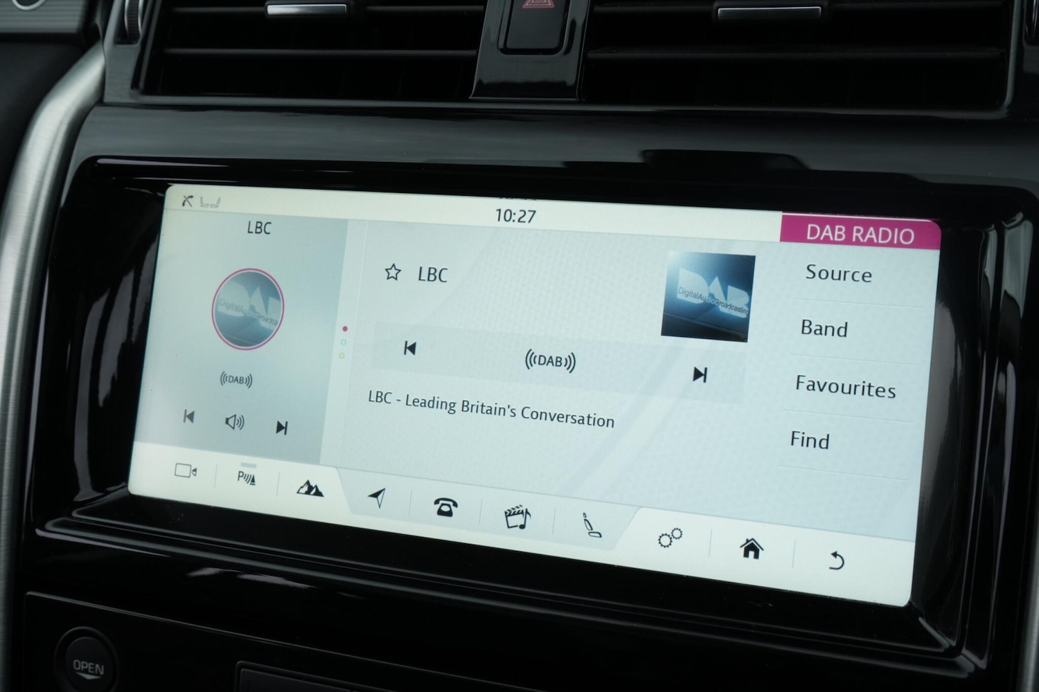 Used Land Rover Discovery 2017 for sale - 77958400: Photo 51