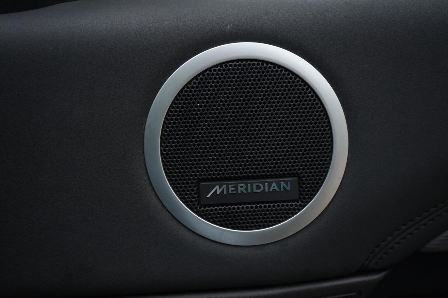 Used Land Rover Discovery 2017 for sale - 77958400: Photo 6